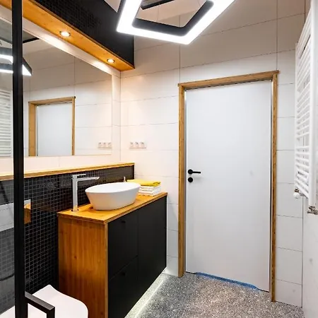 Chwaliszewo 62 - Bemyguest! In *